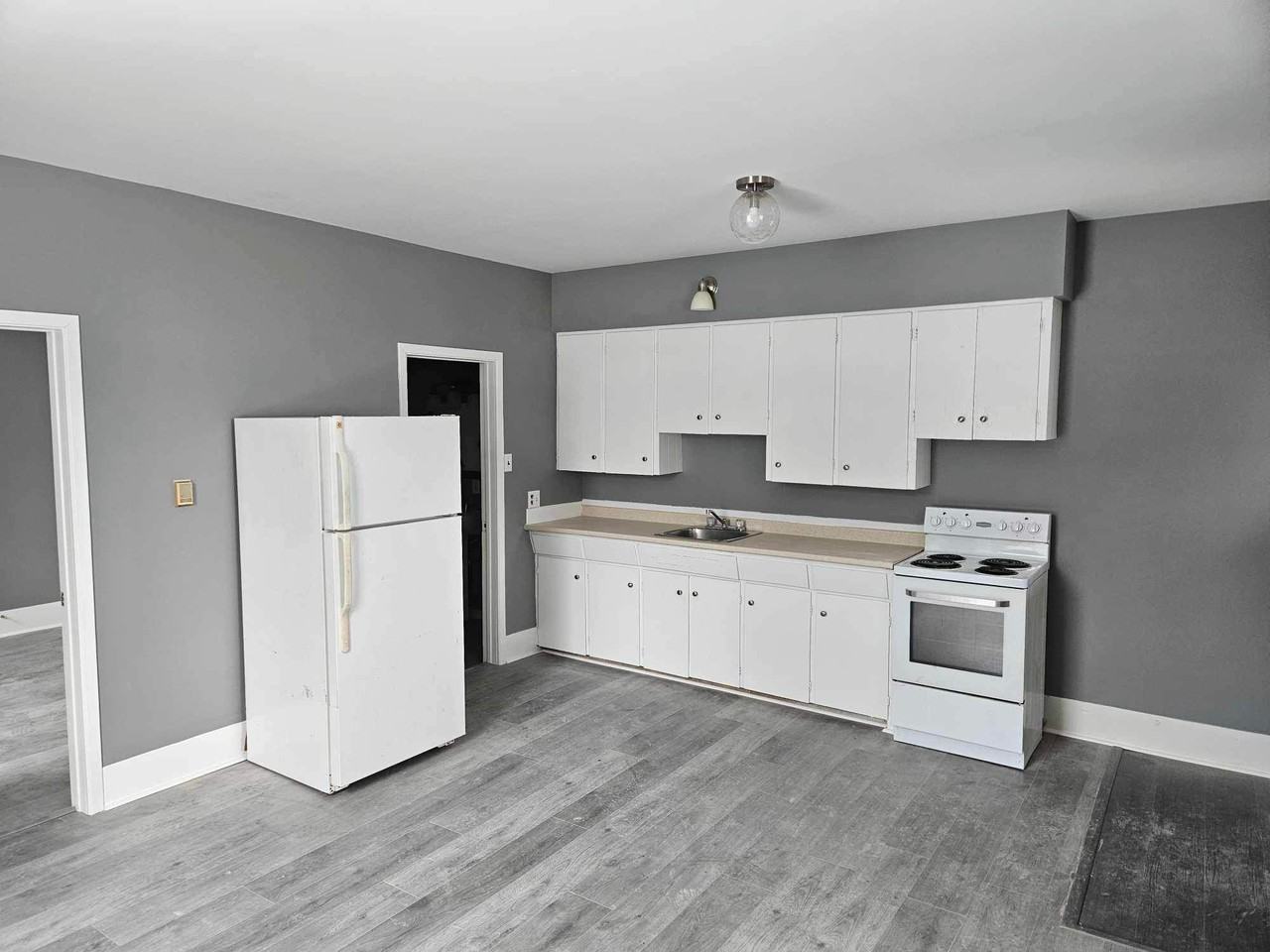 42 Rue Cunard #2 - Photo 3 of 10