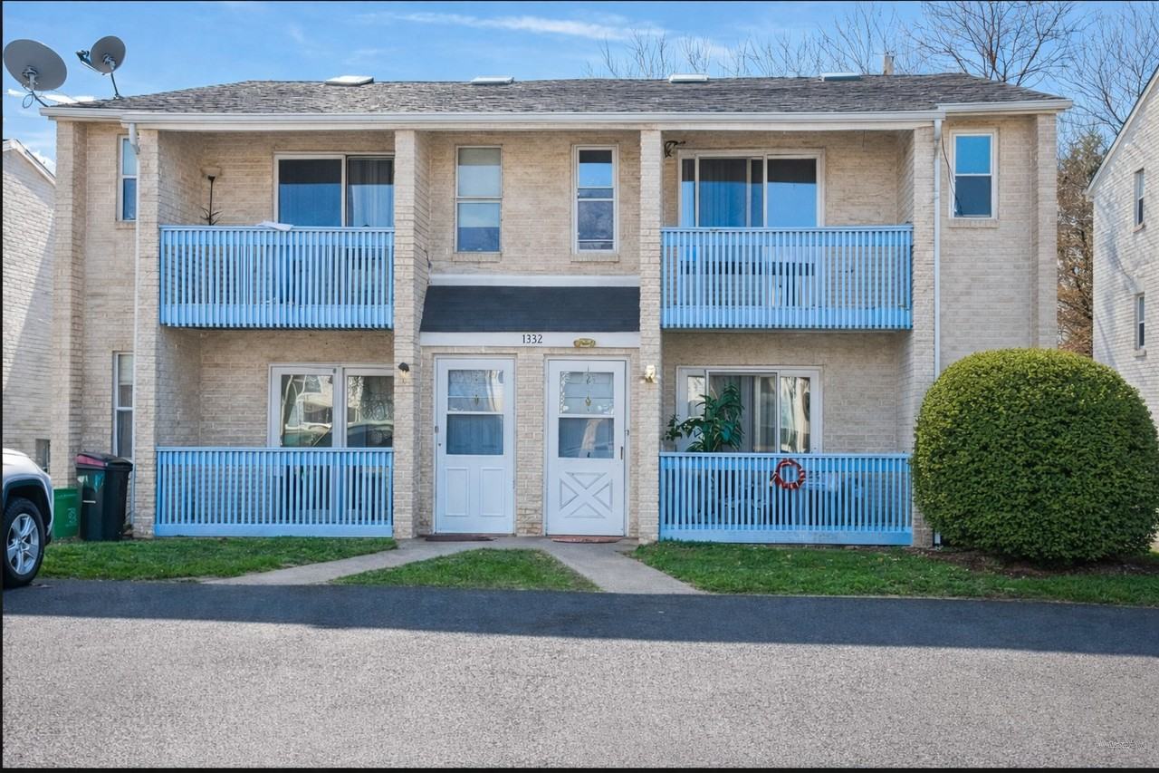 1332 S 10th St #1332-4 - Photo 2 of 9