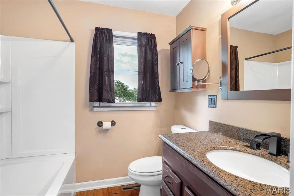 305 E 3rd St #1 - Photo 2 of 9