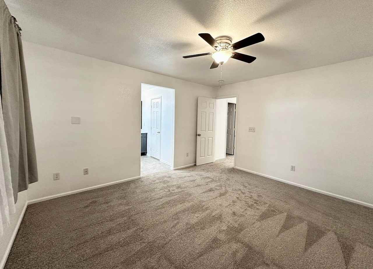 2434 E 127th Pl - Photo 5 of 10