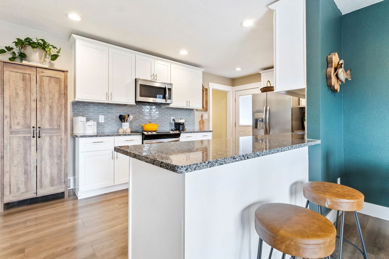 918 Woodbine Dr #1 - Photo 7 of 24