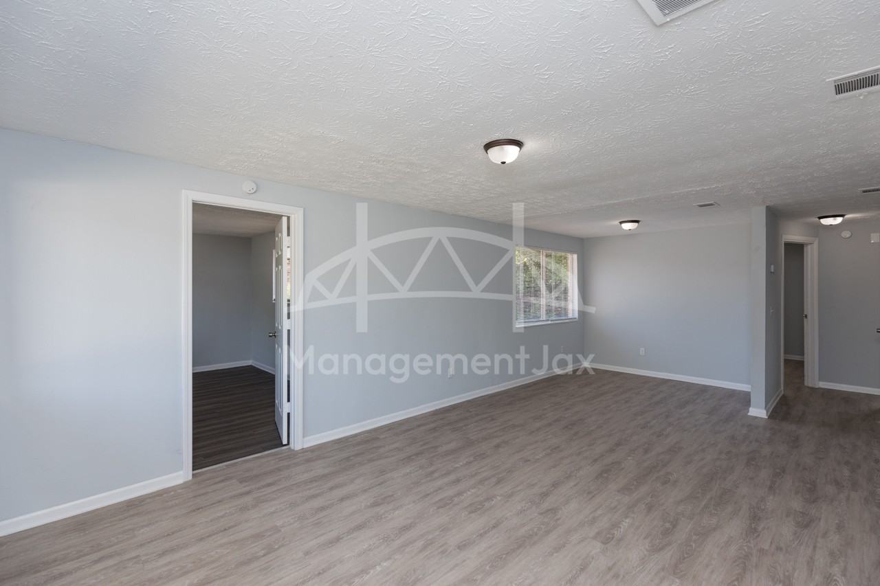 4452 Bedivere Rd #1 - Photo 7 of 15