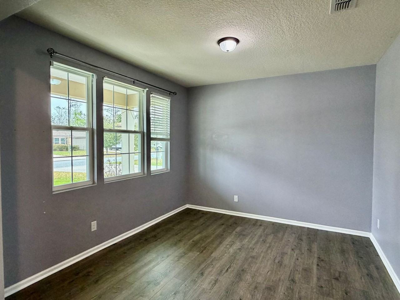 215 Brooklet Cir - Photo 2 of 50