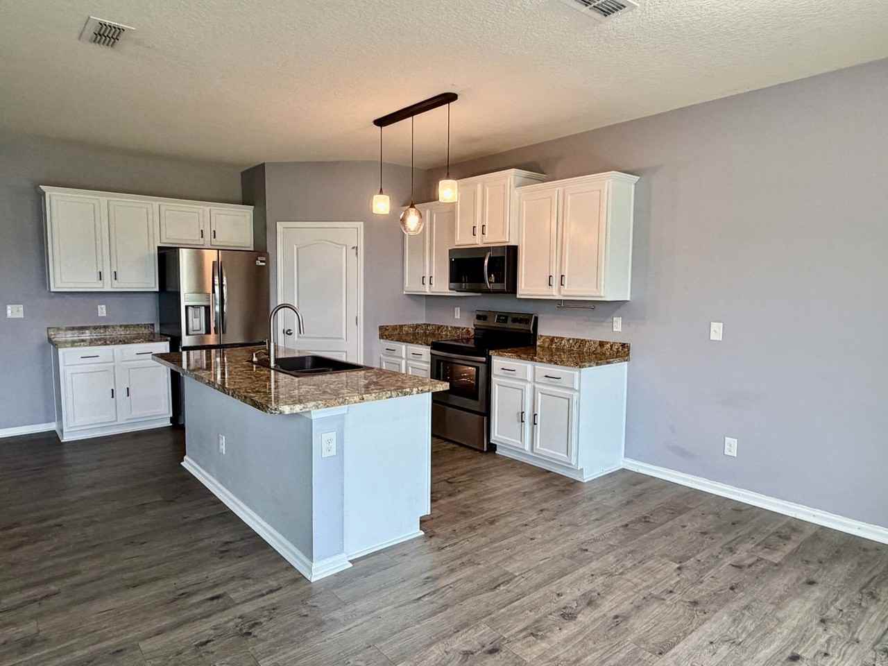 215 Brooklet Cir - Photo 3 of 50