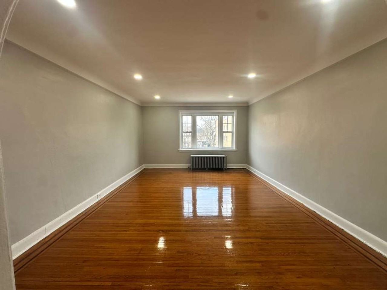 The Edge - Photo 3 of 8