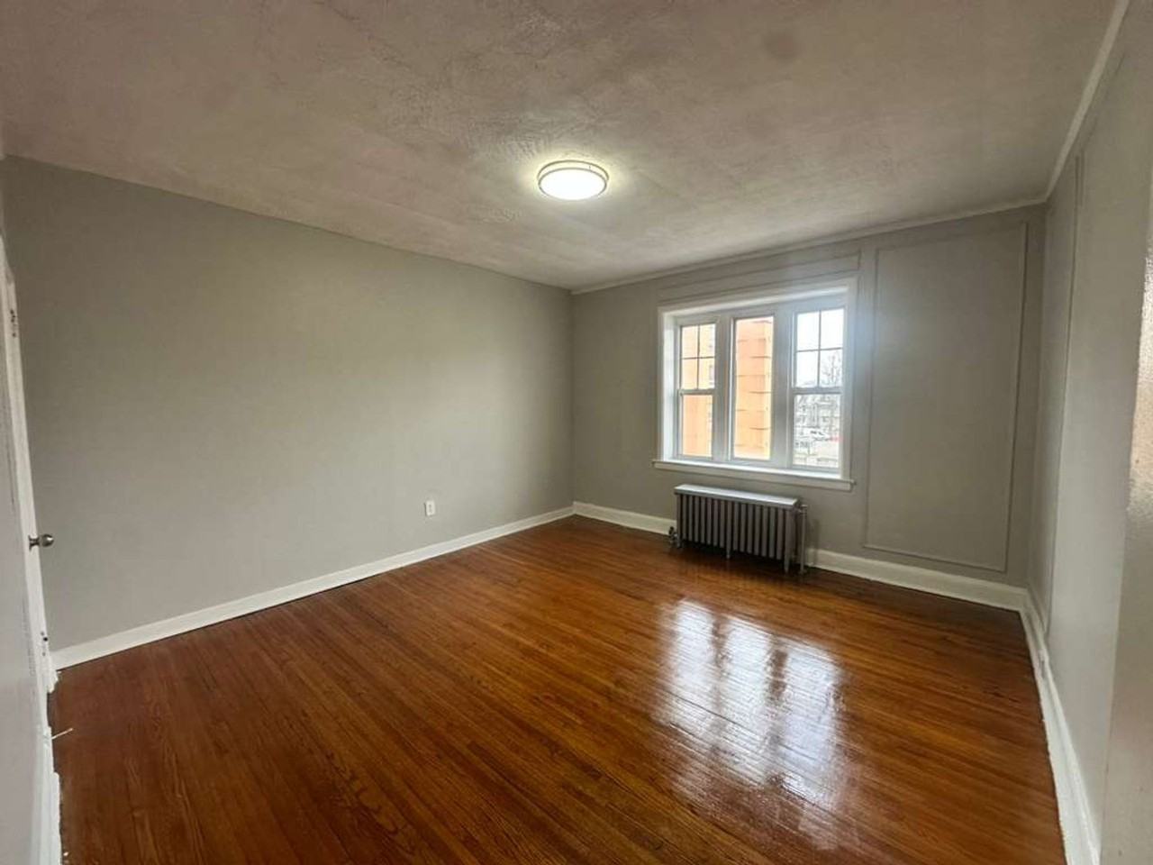 The Edge - Photo 5 of 8