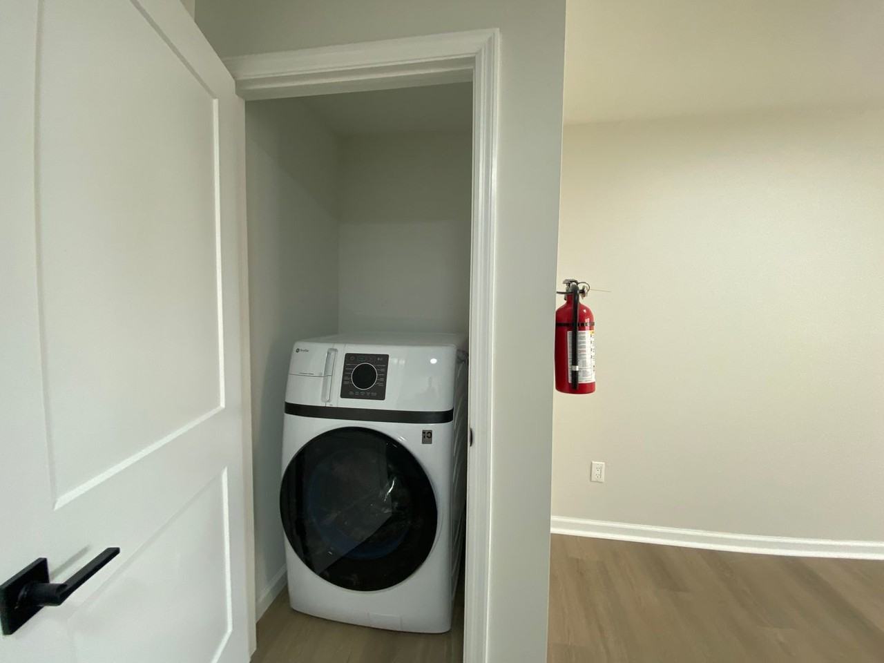 Town House Apts - Photo 6 of 12