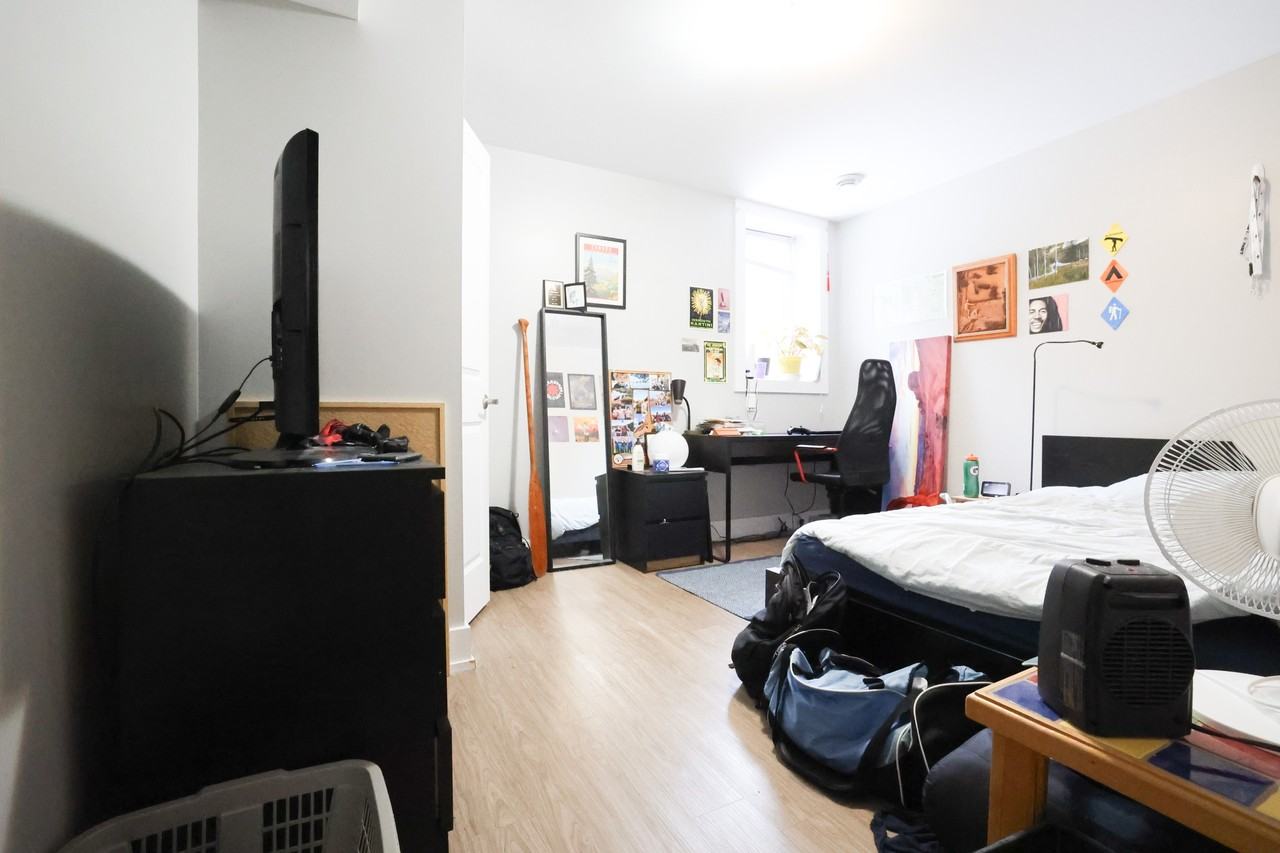 185 Henderson Avenue #2 - Photo 5 of 13