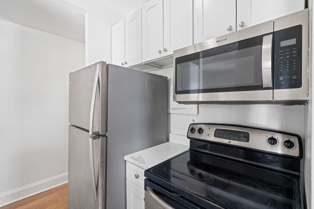 1773 LANIER FLATS - Photo 6 of 27