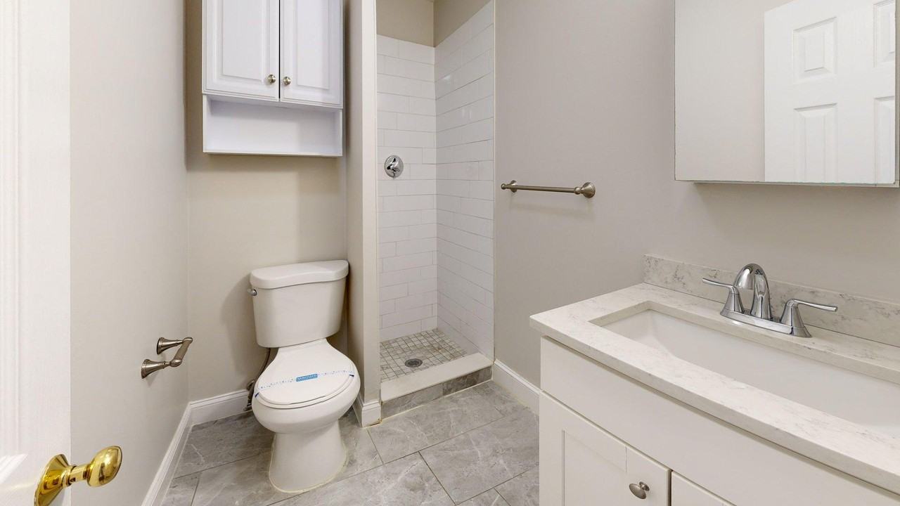 8 Curtis Street8 Curtis Street - 2 #2 - Photo 4 of 12