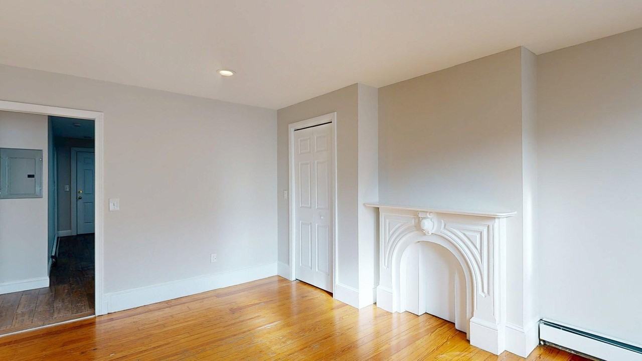 8 Curtis Street8 Curtis Street - 2 #2 - Photo 7 of 12