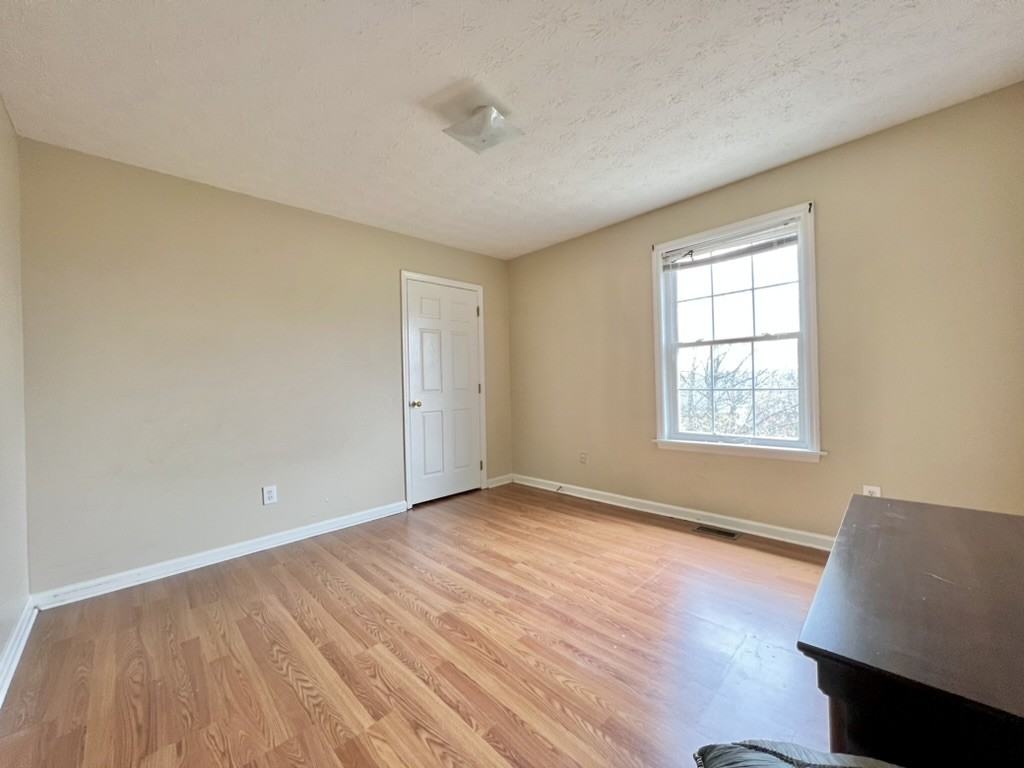 Sherard Cir #618 - Photo 3 of 14