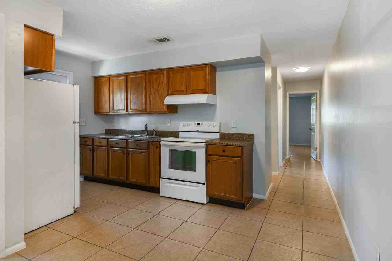 408 Rosland Dr #1 - Photo 4 of 6