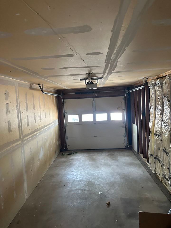 5460 Fiesta Ln - Photo 5 of 22