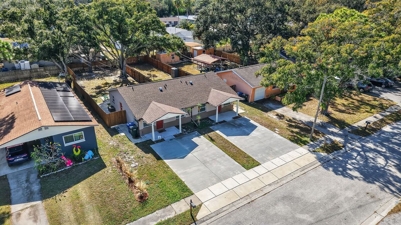 3118 Pine Tree Ave #B - Photo 3 of 28