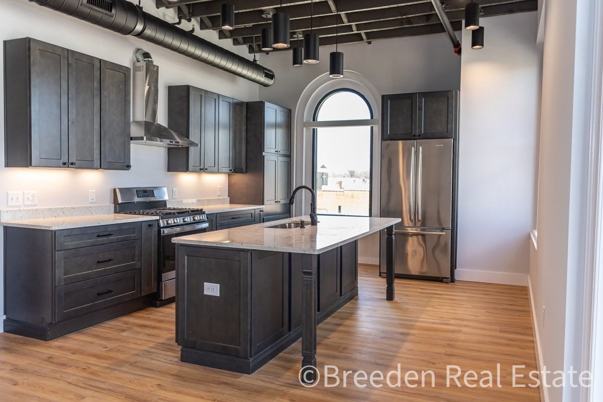 100 West Union Street - 1Apt. 300 #1 - Photo 3 of 25