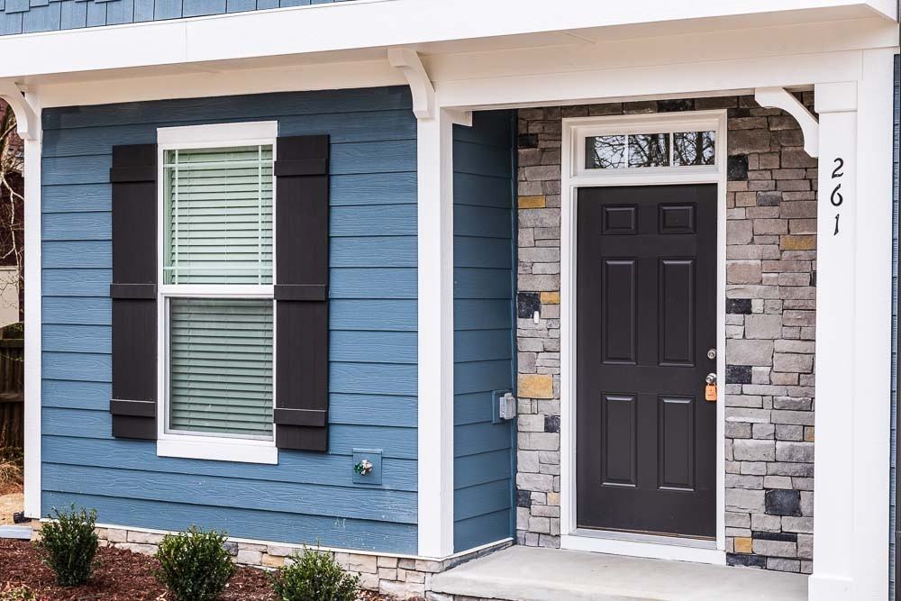 261 Old Grove Ln #1 - Photo 5 of 31