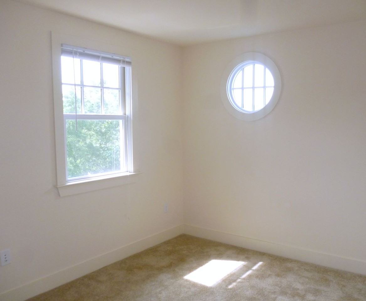 1029 Wertland Street - Photo 7 of 27