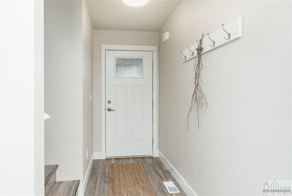 1629 Kanga Way #0 - Photo 2 of 12