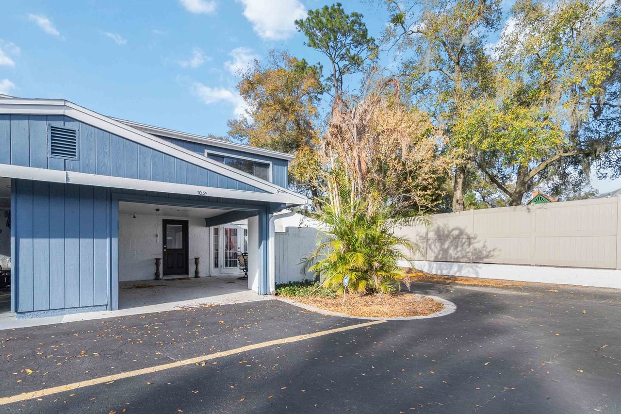 102 Lago Vista Blvd #1 - Photo 2 of 10