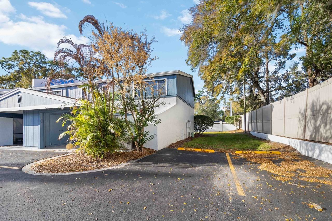 102 Lago Vista Blvd #1 - Photo 4 of 10