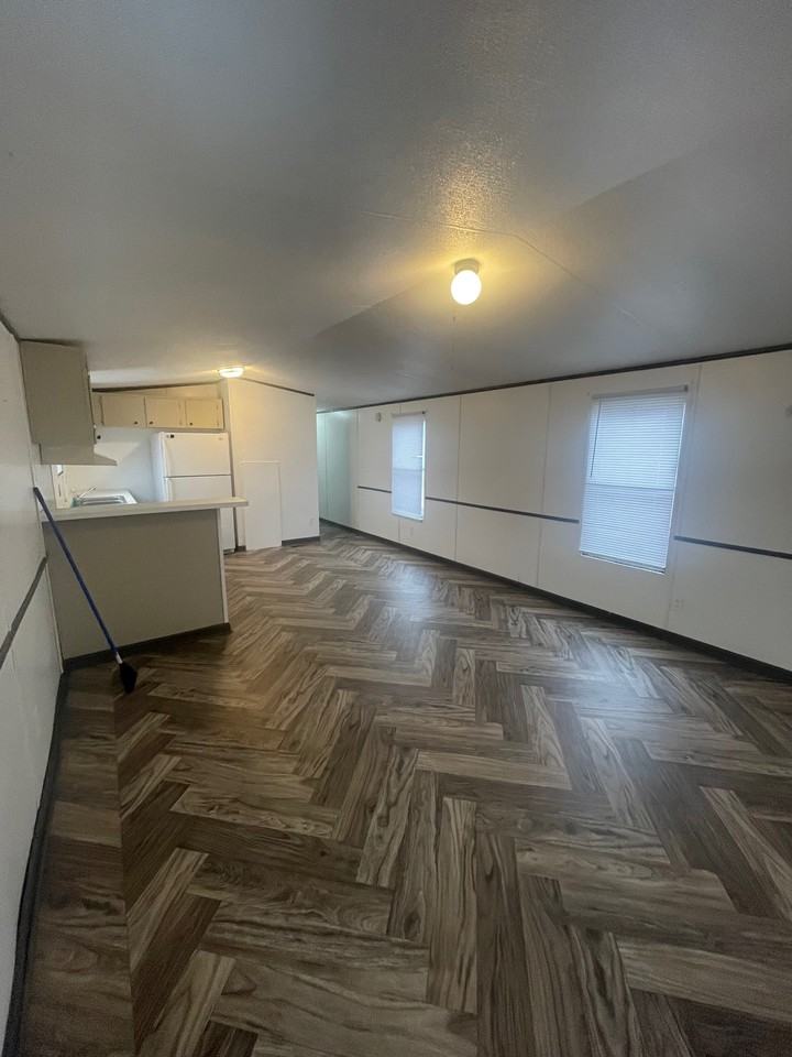 81 Fowler Cir #81 - Photo 2 of 9