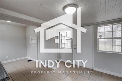 6602 N Keystone Ave #1 - Photo 5 of 19