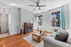 featured image of 201 W Barnard St