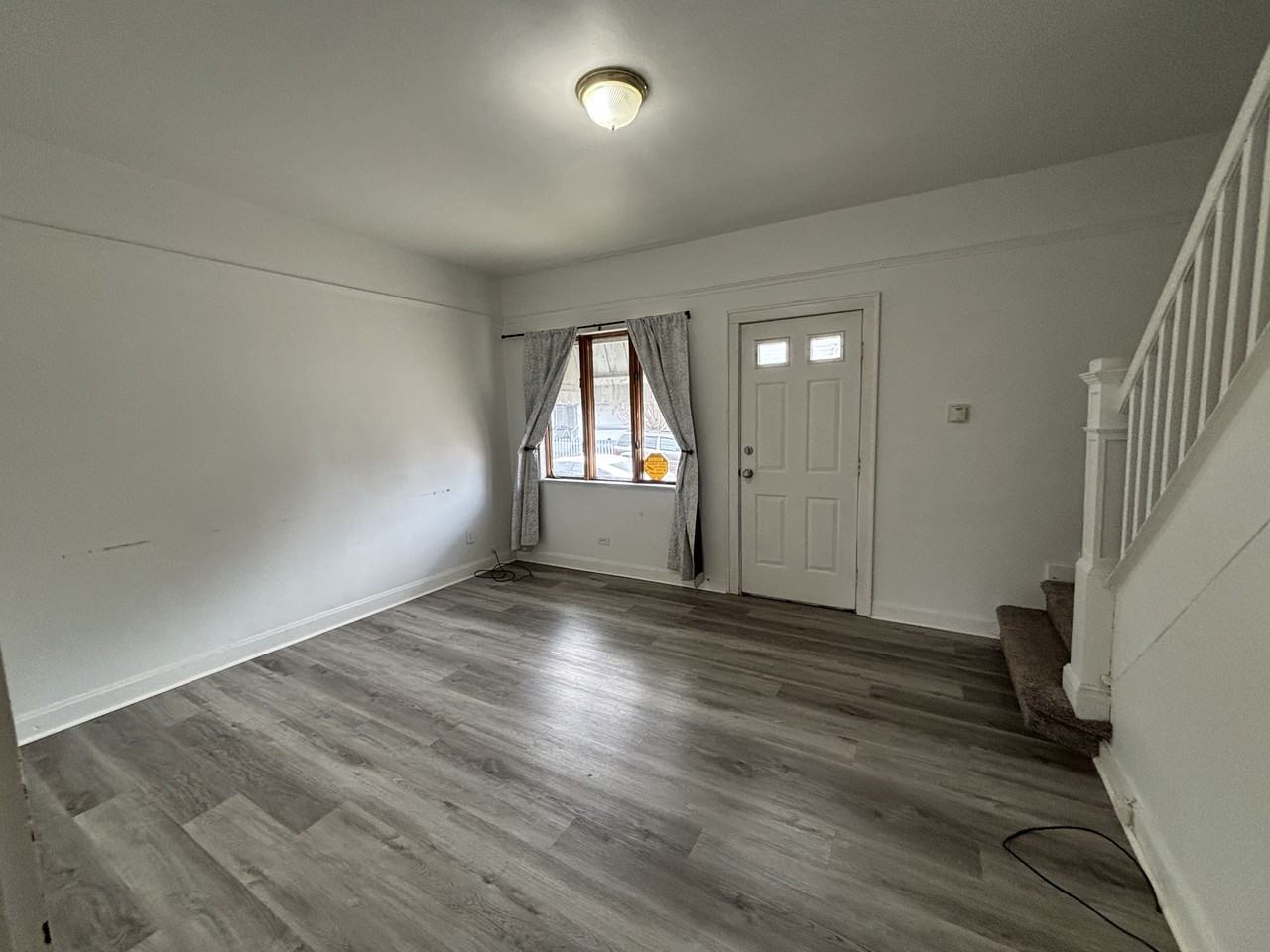 1628 Kenneth Ave - Photo 6 of 10