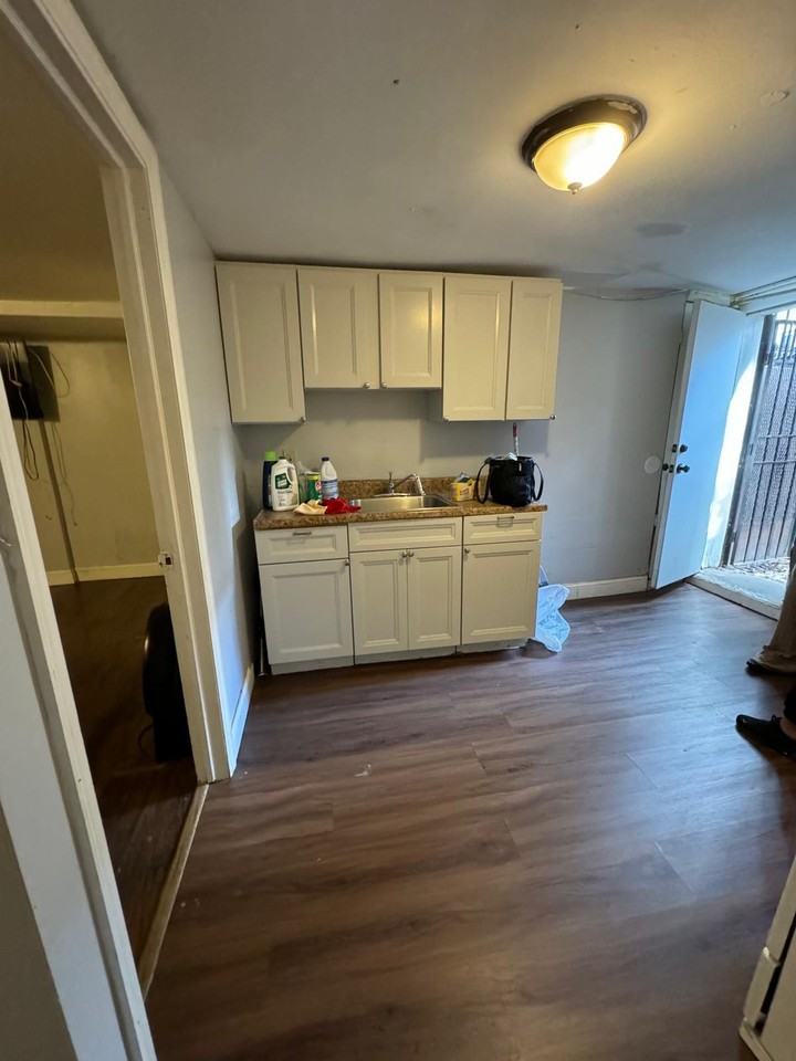 120 Highland Ave - Photo 2 of 11