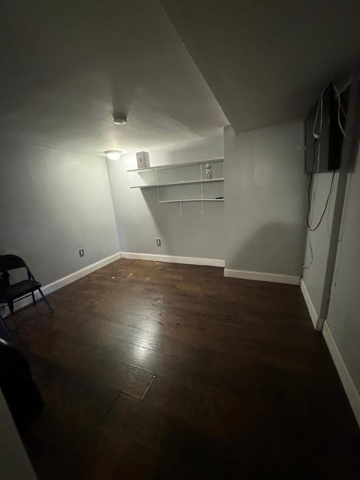 120 Highland Ave - Photo 3 of 11