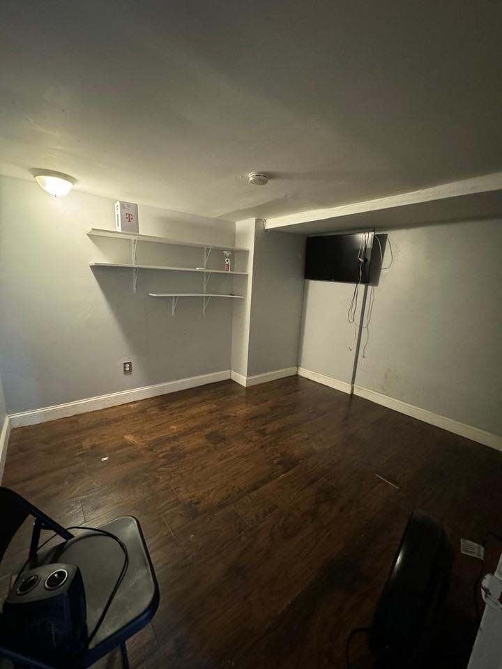 120 Highland Ave - Photo 5 of 11