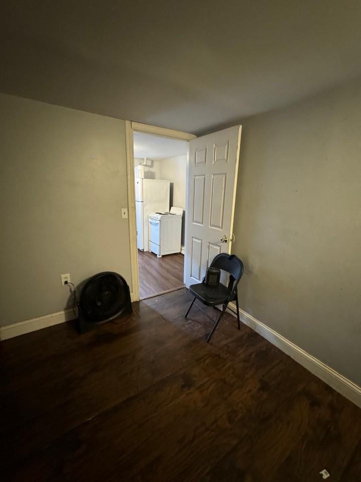 120 Highland Ave - Photo 6 of 11