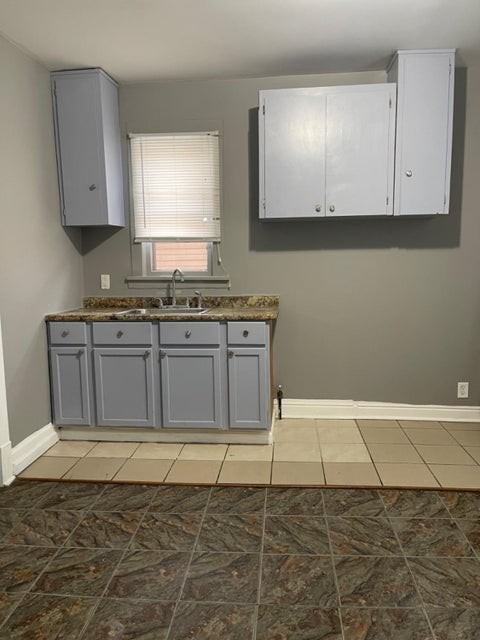 4228 Magoun Ave #2 - Photo 3 of 10