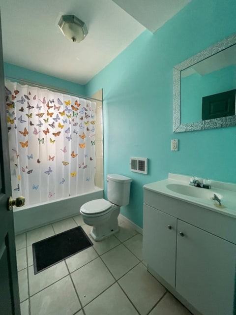 4228 Magoun Ave #2 - Photo 4 of 10