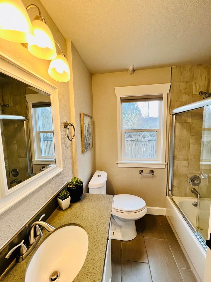 2106 Fulton St #A - Photo 6 of 7