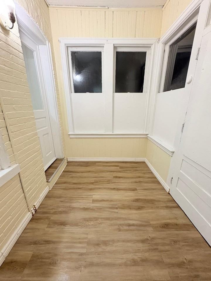 1438 W Turner St #1 - Photo 2 of 15