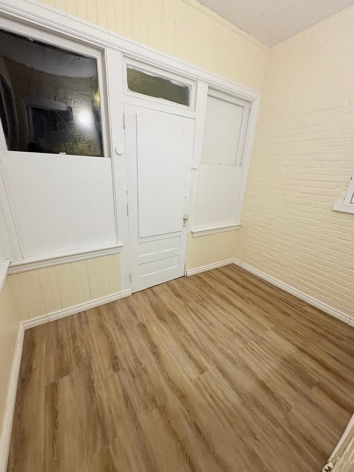 1438 W Turner St #1 - Photo 3 of 15