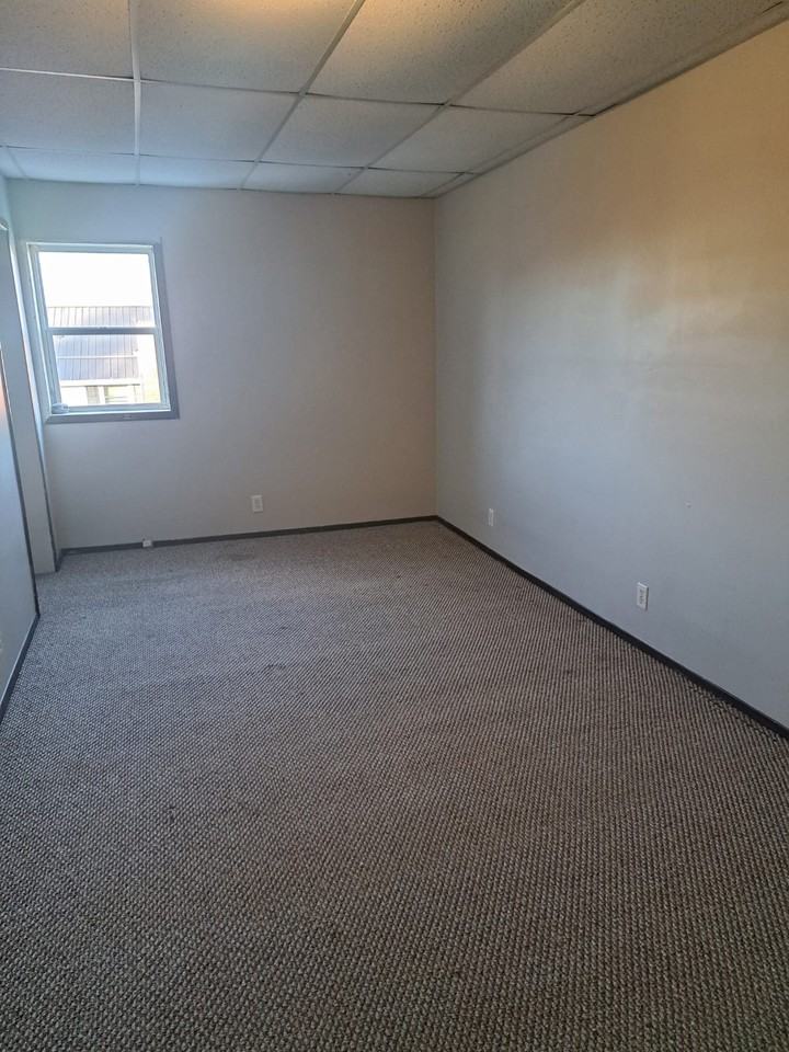 Main St #B - Photo 3 of 5