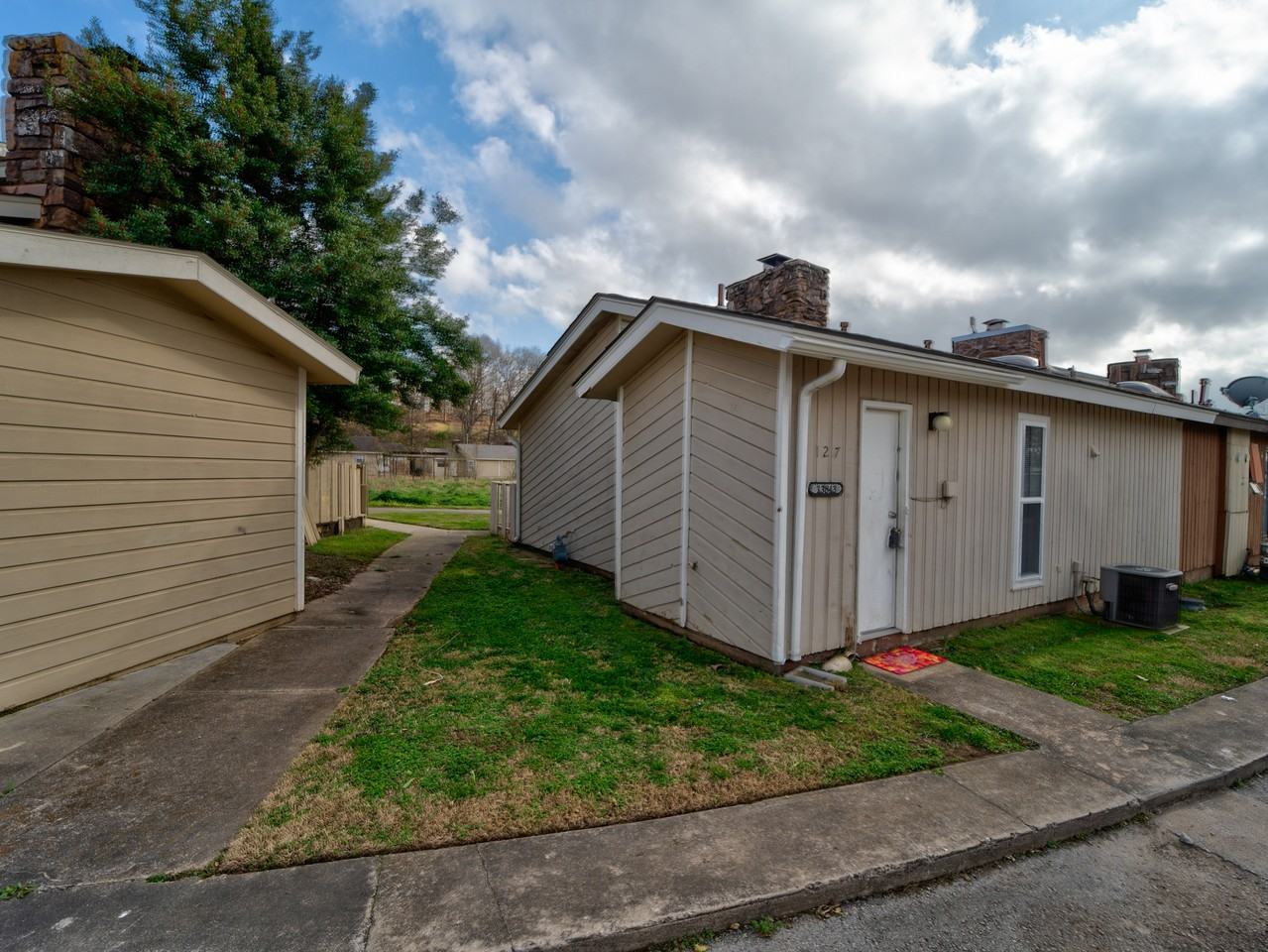13843 Turnberry Ln #127 - Photo 2 of 15
