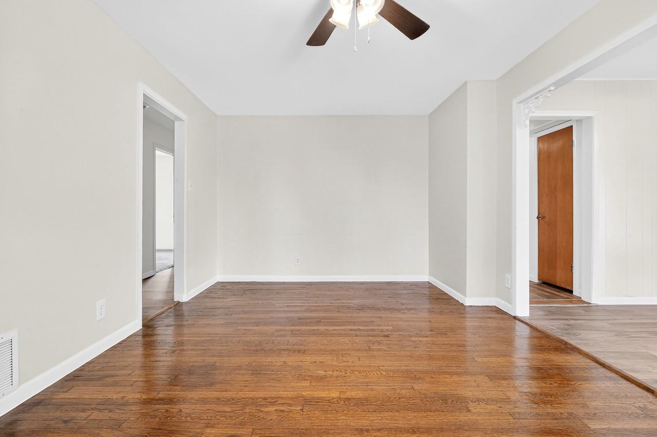 1302 Redondo Dr #1 - Photo 5 of 16