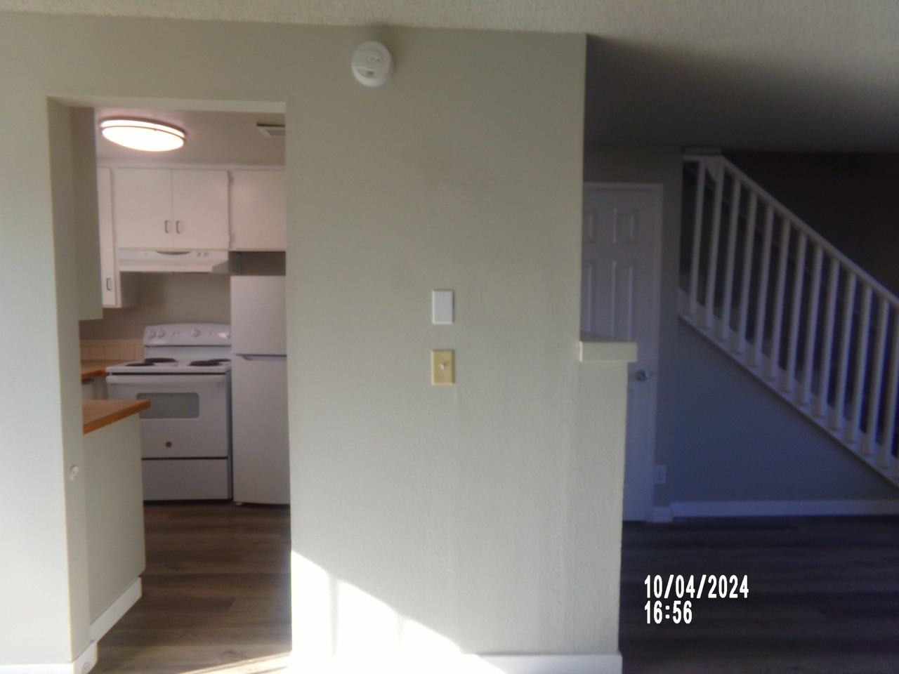 491 Northwest Barbur BoulevardUnit 8 #8 - Photo 7 of 11