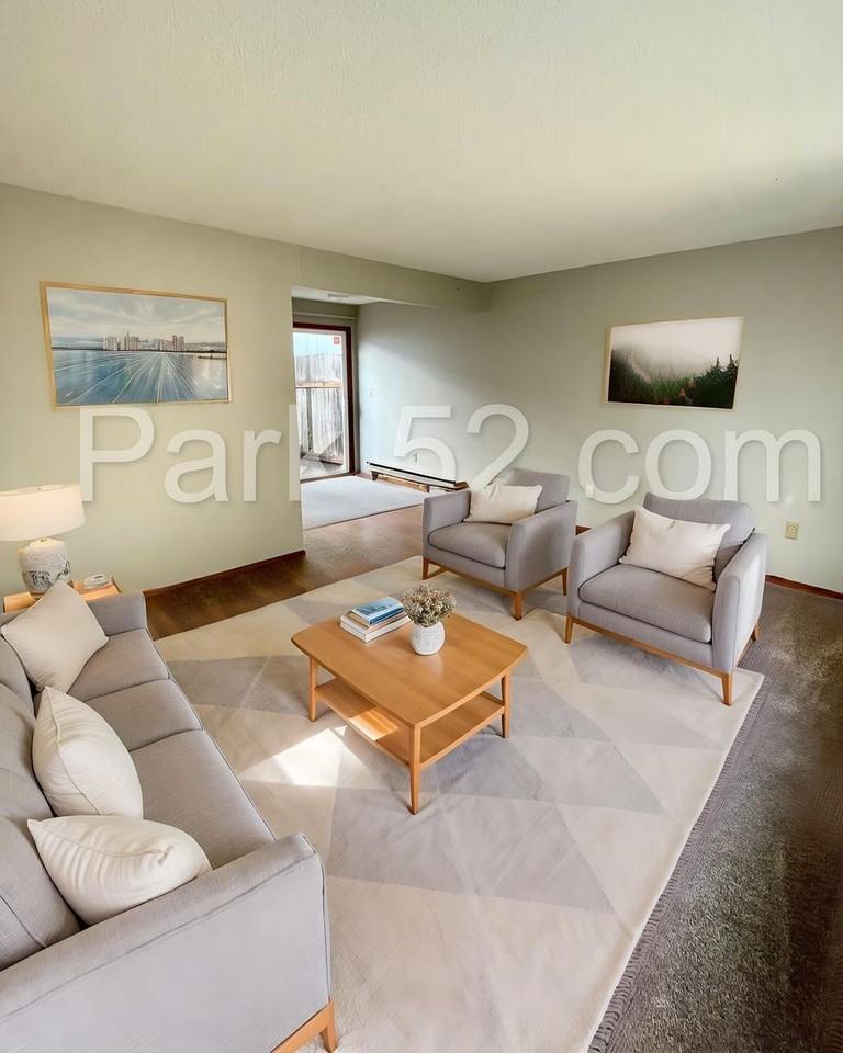 631 N Fife St #01 - Photo 4 of 10