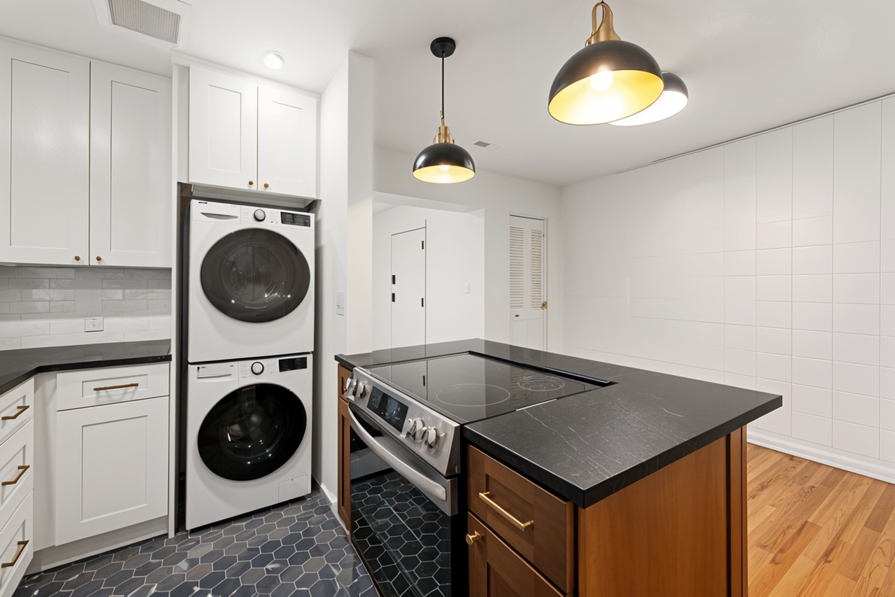 Walnut Apartments - Photo 4 of 10