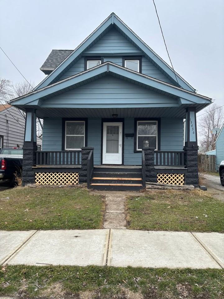 13436 Astor Ave #1 - Photo 2 of 24