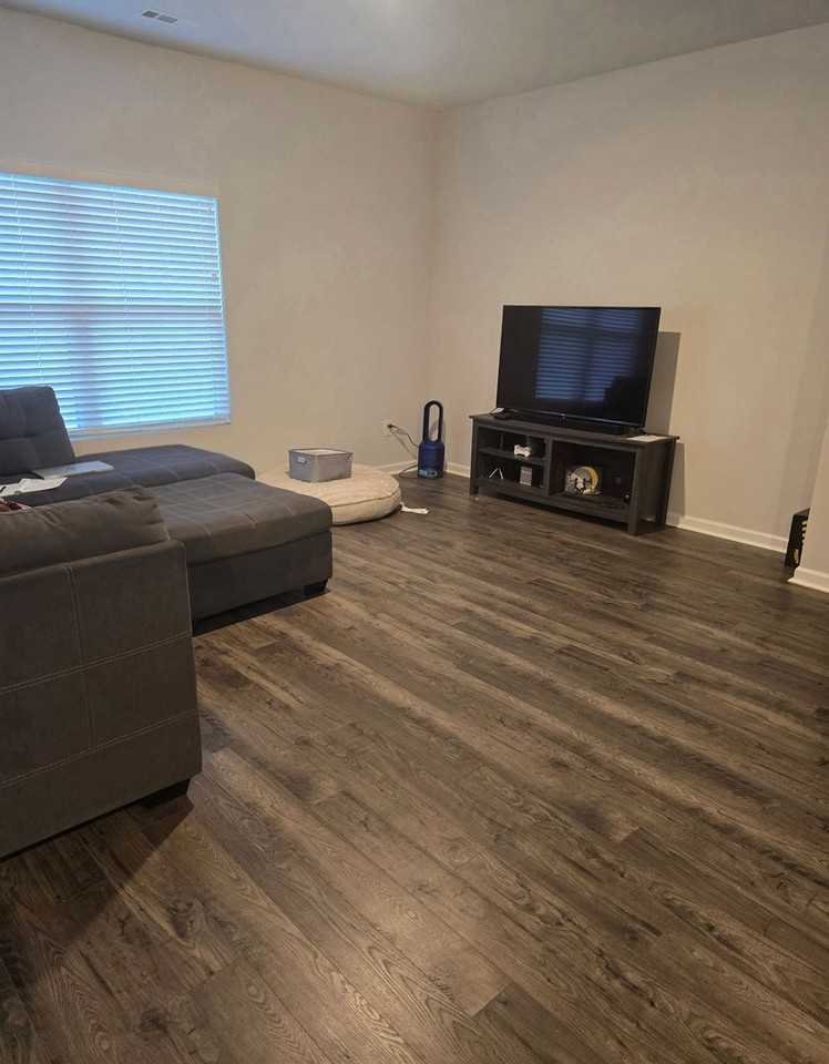 129 Canonbury Dr - Photo 3 of 7