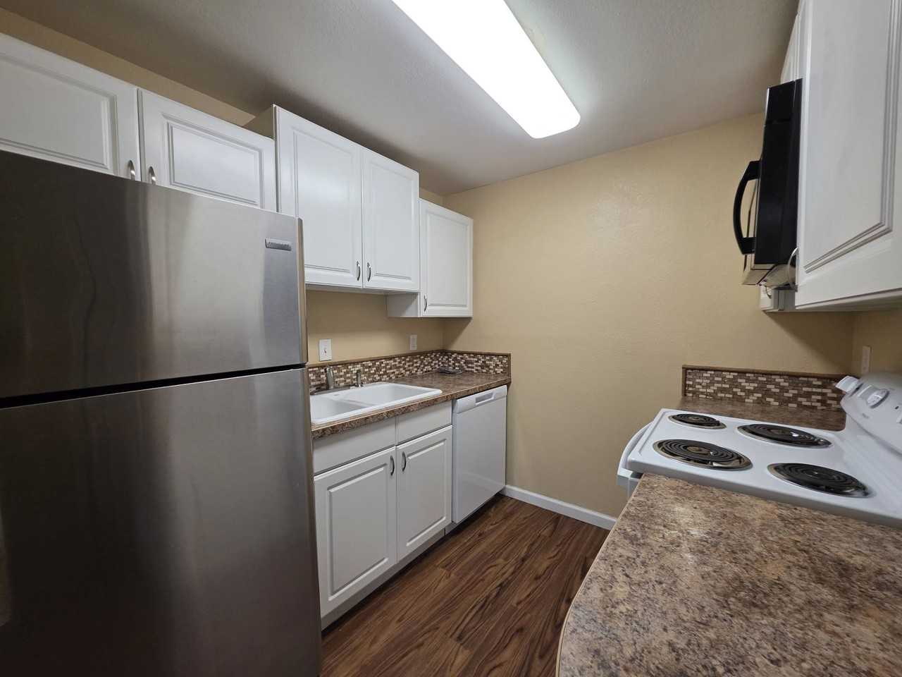 404 Belle Ave #2 - Photo 2 of 20