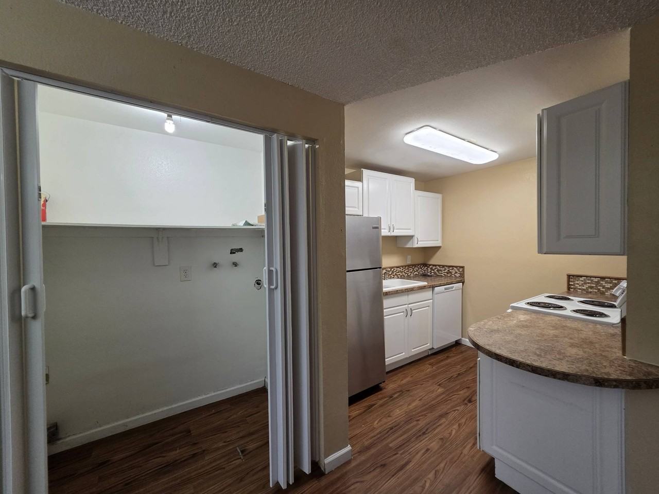404 Belle Ave #2 - Photo 5 of 20