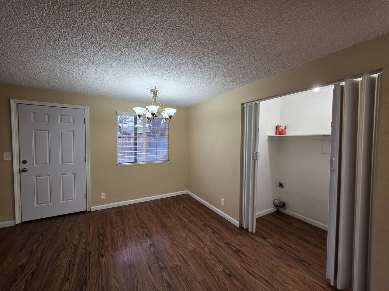 404 Belle Ave #2 - Photo 6 of 20