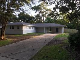 featured image of 304 Marie Antoinette St #1